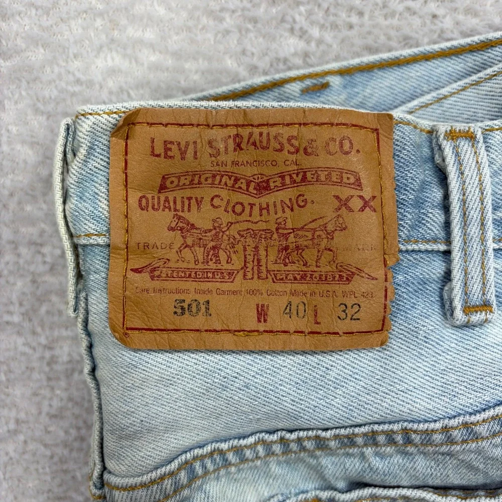 Vintage Levi's 501 Jeans Mens 40x32 Light Blue USA Made 90s Straight Leg Denim